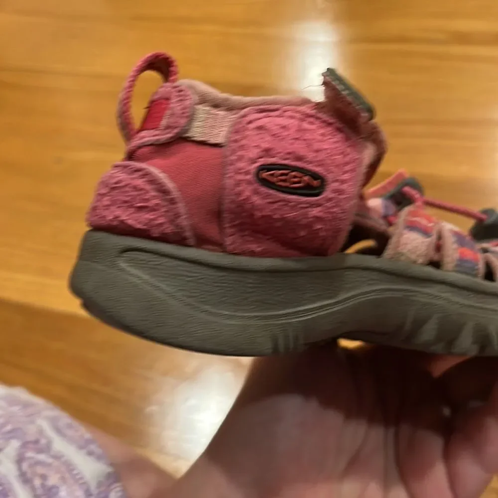 Keen girl waterproof